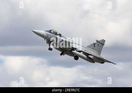 Armée de l'air tchèque SAAB JAS-39C Gripen quittant le Royal International Air Tattoo 2023 Banque D'Images