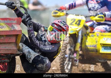 Salisbury, Royaume-Uni. 29 juillet 2023. Nathan COOPER lors des essais libres au Championnat du monde de motocross Sidecar à Cusses Gorse, Salisbury, Royaume-Uni, le 30 juillet 2023. Photo de Phil Hutchinson. Usage éditorial uniquement, licence requise pour un usage commercial. Aucune utilisation dans les Paris, les jeux ou les publications d'un seul club/ligue/joueur. Crédit : UK Sports pics Ltd/Alamy Live News Banque D'Images