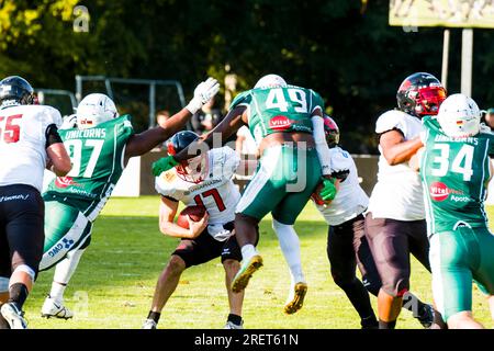 Shwaebisch Hall, Allemagne. 29 juillet 2023. Erima GFL / Ligue allemande de football, Schwaebisch Hall Unicorns - Hurricanes de la Sarre dans l'Optima-Sportpark Shwaebisch Hall le 29,2023 juillet Allemagne, QB # 17 Robert Rowell / Hurricanes de la Sarre crédit : Frank Baumert/Alamy Live News Banque D'Images