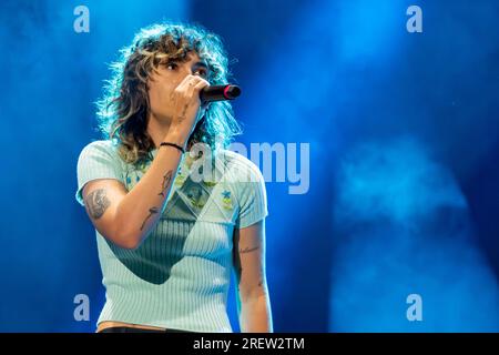 Madame, pseudonyme de Francesca Calearo chante sur scène lors de ses représentations live au Festival d'été de Villafranca le 29 juillet 2023 à Villafranca di Verona, Italie. (Photo de Roberto Tommasini/NurPhoto) crédit : NurPhoto SRL/Alamy Live News Banque D'Images