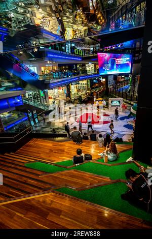 Game on Global Tour par Edgar plans au Funan Mall Singapour. Banque D'Images
