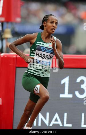 Sifan HASSAN (pays-Bas, Hollande) en compétition dans la finale du 5000m féminin au 2023, IAAF Diamond League, Queen Elizabeth Olympic Park, Stratford, Londres, Royaume-Uni. Banque D'Images