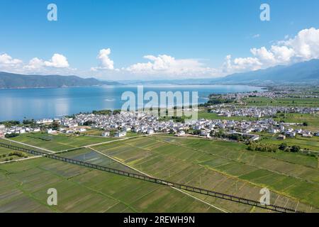 Champs et villages. Photo dans le Yunnan, Chine. Banque D'Images