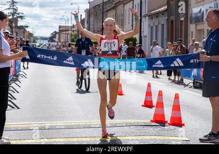 Albi, France. 30 juillet 2023. Pauline Stey, championne de France 2023 du 10km de marche lors du Championnat de France d'athlétisme 2023 à Albi, France, juillet 30 2023, photo d'Arnaud Bertrand/ ABACAPRESS.COM crédit : Abaca Press/Alamy Live News Banque D'Images