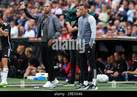 ROTTERDAM, PAYS-BAS - 30 JUILLET : entraîneur Roger Schmidt du SL Benfica lors du match amical de pré-saison entre Feyenoord et Benfica au Stadion Feijenoord le 30 juillet 2023 à Rotterdam, pays-Bas (photo de Hans van der Valk/Orange Pictures) Banque D'Images