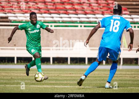 Nairobi, Kenya. 25 juin 2023. Bonface OMONDI (FW, Gor Mahia). Nairobi City Stars contre Gor Mahia, Premier League kenyane. GOR Mahia a gagné 4-1, devenant champion de la première Ligue kenyane. Stade Kasarani. Crédit : XtraTimeSports (Darren McKinstry) / Alamy. Banque D'Images