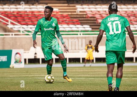 Nairobi, Kenya. 25 juin 2023. Dennis NGANGA (DF, Gor Mahia). Nairobi City Stars contre Gor Mahia, Premier League kenyane. GOR Mahia a gagné 4-1, devenant champion de la première Ligue kenyane. Stade Kasarani. Crédit : XtraTimeSports (Darren McKinstry) / Alamy. Banque D'Images