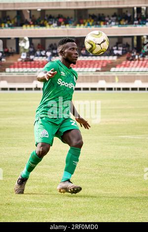 Nairobi, Kenya. 25 juin 2023. Bonface OMONDI (FW, Gor Mahia). Nairobi City Stars contre Gor Mahia, Premier League kenyane. GOR Mahia a gagné 4-1, devenant champion de la première Ligue kenyane. Stade Kasarani. Crédit : XtraTimeSports (Darren McKinstry) / Alamy. Banque D'Images