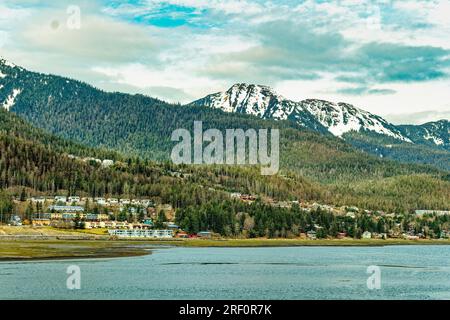 JUNEAU, ALASKA - 6 mai 2023 : la ville de Juneau est la capitale de l'Alaska. La population de Juneau peut augmenter d'environ 6 000 personnes à partir de Cruise SH Banque D'Images