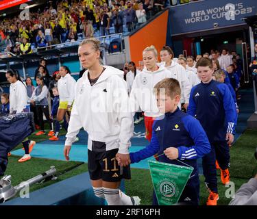 Sydney, Australie. 30 juillet 2023. La capitaine Alexandra Popp, de l'Allemagne, mène son équipe sur le terrain avant le match du Groupe H de la coupe du monde féminine de la FIFA 2023 entre l'Allemagne et la Colombie au stade de football de Sydney, le 30 juillet 2023 à Sydney, en Australie Credit : IOIO IMAGES/Alamy Live News Banque D'Images