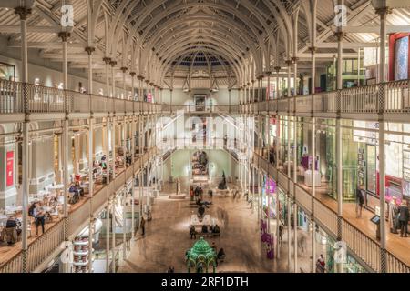 Édimbourg, Écosse, janvier 2023. La Grande Galerie du Musée national d'Écosse, le musée le plus visité d'Édimbourg Banque D'Images