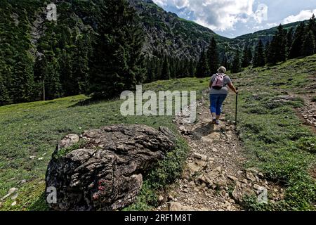 über „die Wand“ zum Schrecksee im Alpen. Banque D'Images