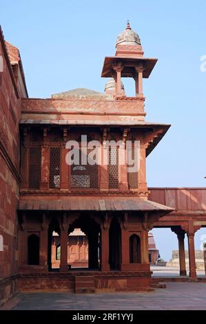 Palais complexe, Birbals, ville moghole, construit en 1569-1585 sous l'empereur Akbar, ville moghole de Fatehpur Sikri, Uttar Pradesh, Inde Banque D'Images