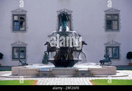 Fontaine, Château de Zeil, Leutkirch im Allgaeu, Baden-Wuerttemberg, Allemagne Banque D'Images