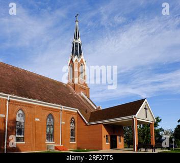 Tour de l'église catholique Our Lady Lourdes à Chester, Iowa, États-Unis. Banque D'Images