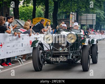 1926 BENTLEY 3/4,5 litre, mille Miglia 2023 départ à Brescia Banque D'Images