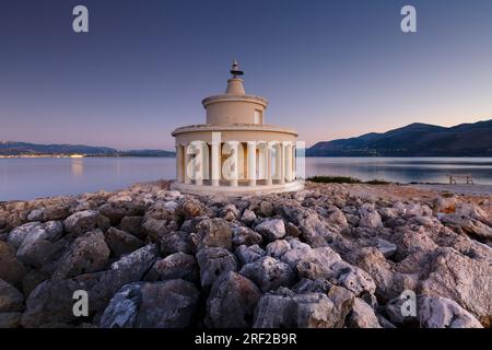 Matinée au phare de Saint Théodoroi près d'Argostoli. Banque D'Images