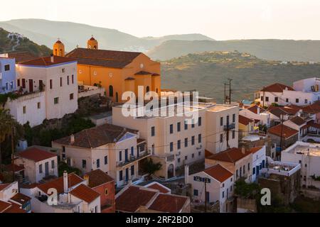 Avis de Ioulida village sur l'île de Kéa en Grèce. Banque D'Images