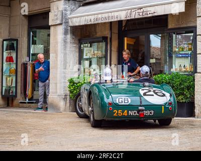 1953 AUSTIN HEALEY 100 S, mille Miglia 2023, 2ème jour à San Marino Banque D'Images