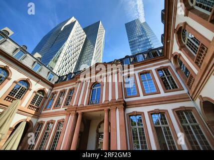 Palais Thurn und taxis et tour de bureaux Nextower et JW Marriott Hotel, Palais quartier, Allemagne, Hesse, Francfort-sur-le-main Banque D'Images