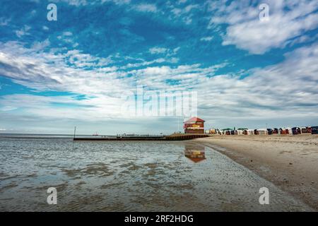 Marée basse à la plage de Hooksiel, Allemagne, Basse-Saxe, Frise orientale, Wangeland Banque D'Images