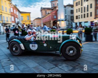 1933 ASTON MARTIN LE MANS, mille Miglia 2023, 3ème jour à Reggio Emilia Banque D'Images