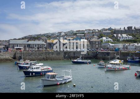 Port de Porthleven, Porthleven, Cornouailles, Angleterre Banque D'Images