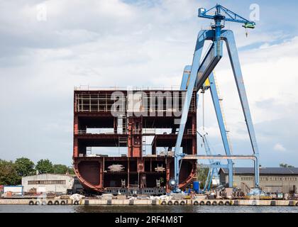 Chantier de construction navale dans le chantier naval de Gdansk à Martwa Wisla, Gdansk, Pologne, Europe, UE Banque D'Images