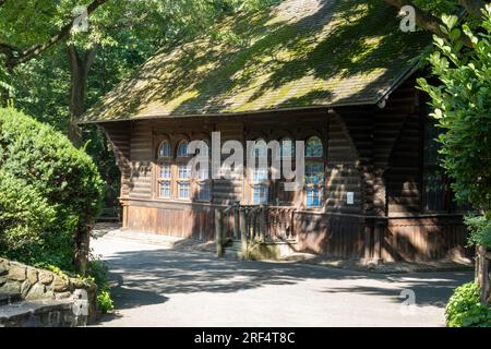 Swedish Cottage Marionette Theatre à Central Park, NW York City, États-Unis 2023 Banque D'Images