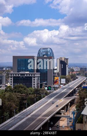 Nairobi Capital Kenya Skyline gratte-ciel bâtiments monuments modernes Tour extérieurs architecturaux Highrise Skyline Streets nuit ville Comté paysage urbain Banque D'Images