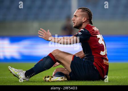 George Puscas de Genoa CFC regarde pendant le match amical de pré-saison entre Genoa CFC et AS Monaco. Banque D'Images