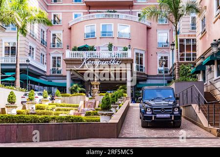 Villa Rosa Kempinski Nairobi Explorez la ville avec style et confort en séjournant dans le meilleur hôtel 5 étoiles de luxe de Nairobi. Offrant la fusion parfaite o Banque D'Images