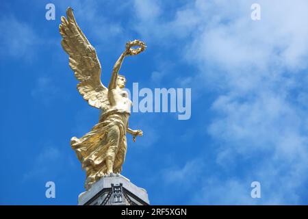 Le Monument à l'indépendance, également connu sous le nom d'El Ángel de la Independencia, à Mexico Banque D'Images