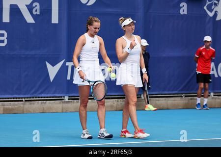 Prague, Praha, République tchèque. 31 juillet 2023. OLIVIA NICHOLLS (GBR), ALICIA Barnett (GBR) en action lors du LIVESPORT PRAGUE OPEN - Womens tennis - WTA250 (crédit image : © Mathias Schulz/ZUMA Press Wire) À USAGE ÉDITORIAL UNIQUEMENT! Non destiné à UN USAGE commercial ! Banque D'Images