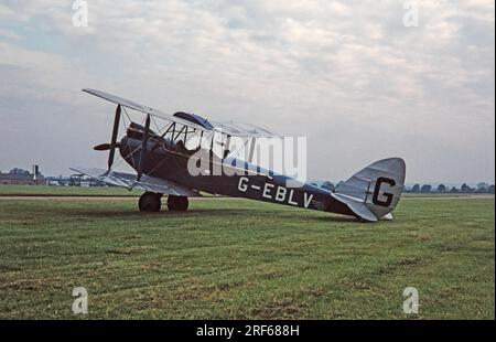 Un de Havilland DH.60 Cirrus Moth Bi-plane, construit en 1925, il est toujours enregistré au Royaume-Uni sous le nom de G-EBLV. Banque D'Images