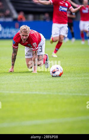 Herning, Danemark. 30 juillet 2023. Tonni Adamsen (23) de Silkeborg IF vu lors du 3F Superliga match entre le FC Midtjylland et Silkeborg IF au MCH Arena de Herning. (Crédit photo : Gonzales photo - Morten Kjaer). Banque D'Images