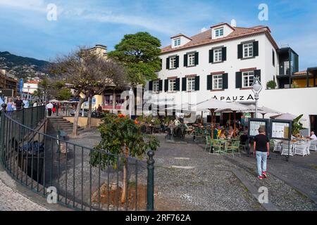 Restaurant und Hotel, Altstadt, Funchal, Insel Madeira, Portugal Banque D'Images