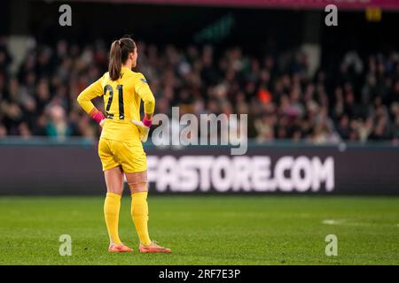 Dunedin, Nouvelle-Zélande. 30 juillet 2023. La gardienne Victoria Esson (21 Nouvelle-Zélande) semble déprimée et déçue après la sortie du tournoi lors du match de football de la coupe du monde féminine de la FIFA 2023 entre la Suisse et la Nouvelle-Zélande au stade Dunedin à Dunedin, Nouvelle-Zélande. (Photo : Daniela Porcelli/Sports Press photo/C - - Alamy) crédit : SPP Sport Press photo. /Alamy Live News Banque D'Images