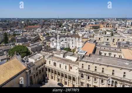 Vue de Lecce depuis le clocher de la cathédrale, Pouilles, Italie, Europe Banque D'Images