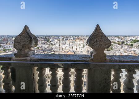 Vue de Lecce depuis le clocher de la cathédrale, Pouilles, Italie, Europe Banque D'Images