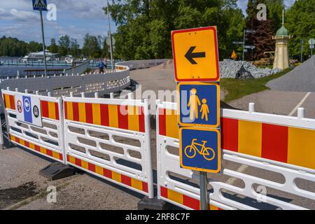 Détour piéton et cycliste devant un chantier en finlande Banque D'Images