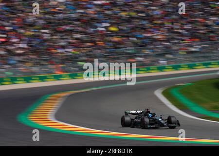 George Russell du royaume-uni au volant de la Mercedes-AMG Petronas F1 Team F1 W14 E Performance Mercedes (63) lors du Grand Prix de Belgique de Formule 1 MSC Cruises 2023 le 30 juillet 2023 à Francorchamps, Belgique. Banque D'Images