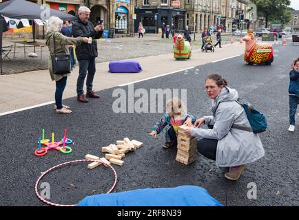 Célébration du « Yorkshire Day » dans le centre-ville de Skipton le 1 août 2023. Banque D'Images