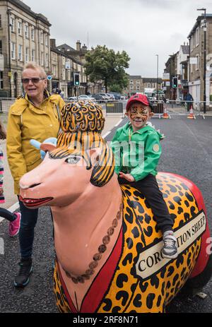 Célébration du « Yorkshire Day » dans le centre-ville de Skipton le 1 août 2023. Banque D'Images