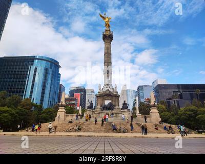 Le Monument à l'indépendance, également connu sous le nom d'El Ángel de la Independencia, à Mexico Banque D'Images