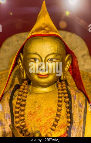 Statue de Bouddha à l'intérieur du temple de Zuu occidental, partie du complexe du monastère Erdene Zuu à Kharakhorum, Mongolie, le plus grand monastère de Mongolias, (UNESCO World Banque D'Images