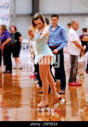 Lincoln, ne, États-Unis. 24 juillet 2023. Kimberly Walters participe à la deuxième finale de figurine ''A'' aux Championnats nationaux de patinage à roulettes 2023 à Lincoln, ne. Larry C. Lawson/CSM (Cal Sport Media via AP Images). Crédit : csm/Alamy Live News Banque D'Images