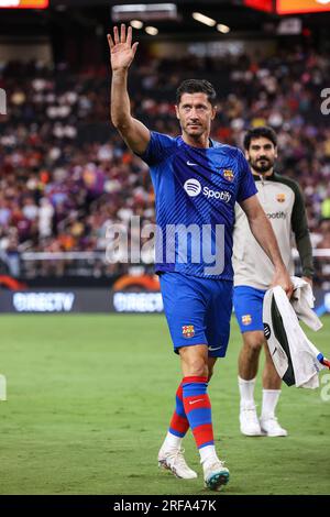 1 août 2023 : l'attaquant de Barcelone Robert Lewandowski (9 ans) monte sur le terrain avant le début du Soccer Champions Tour 2023 mettant en vedette le FC Barcelone vs AC Milan au stade Allegiant le 1 août 2023 à Las Vegas, Nevada. Christopher Trim/CSM. (Image de crédit : © Christopher Trim/Cal Sport Media) Banque D'Images