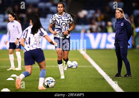 Sydney, Australie. Le 02 août 2023, la française Wendie Renard (C) se réchauffe avant la coupe du monde féminine de la FIFA, Australie et Nouvelle-Zélande 2023 Group F match entre le Panama et la France au Sydney football Stadium le 02 août 2023 à Sydney, Australie. Photo par Izhar Khan Banque D'Images