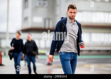 Zilina, Slovaquie. 02 août 2023. Hugo Cuypers de Gand photographié lors du départ de l'équipe belge de football KAA Gent le mercredi 02 août 2023, à l'aéroport de Zilina, en Slovaquie. L'équipe se prépare pour le match de demain contre le club slovaque Zilina, le deuxième tour de qualification des quarts de finale de la compétition UEFA Europa Conference League. BELGA PHOTO JASPER JACOBS crédit : Belga News Agency/Alamy Live News Banque D'Images